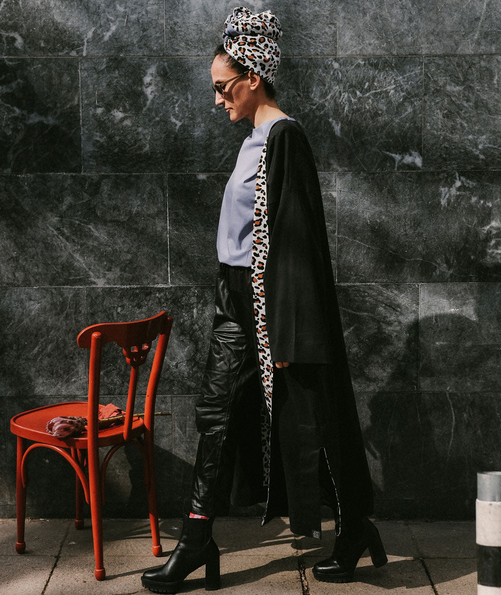 black_kimono_leopard_hellenna