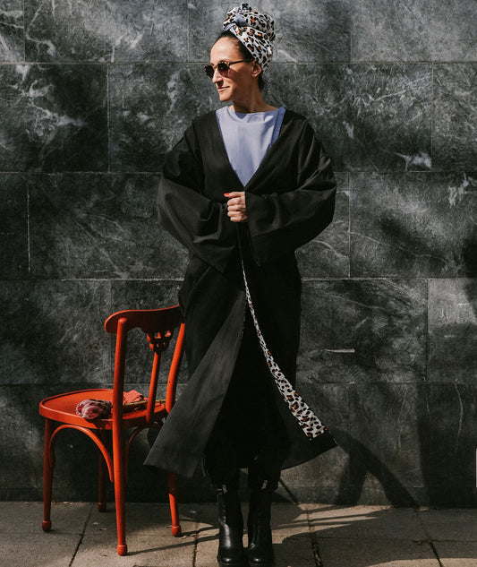 black_kimono_leopard_hellenna